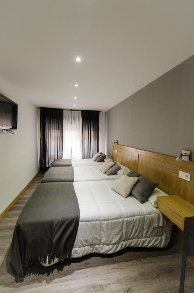 Hostal Libertad Gijon Room photo
