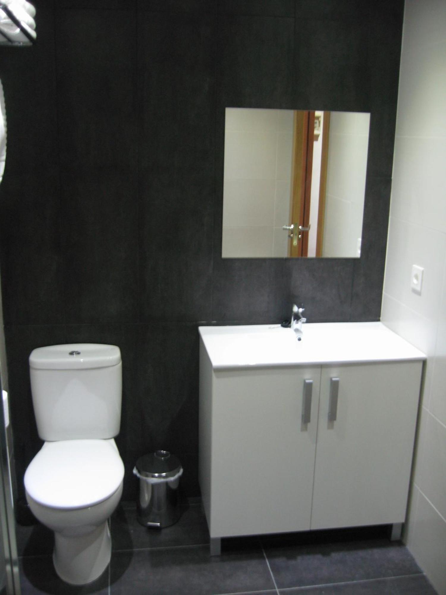 Hostal Libertad Gijon Room photo